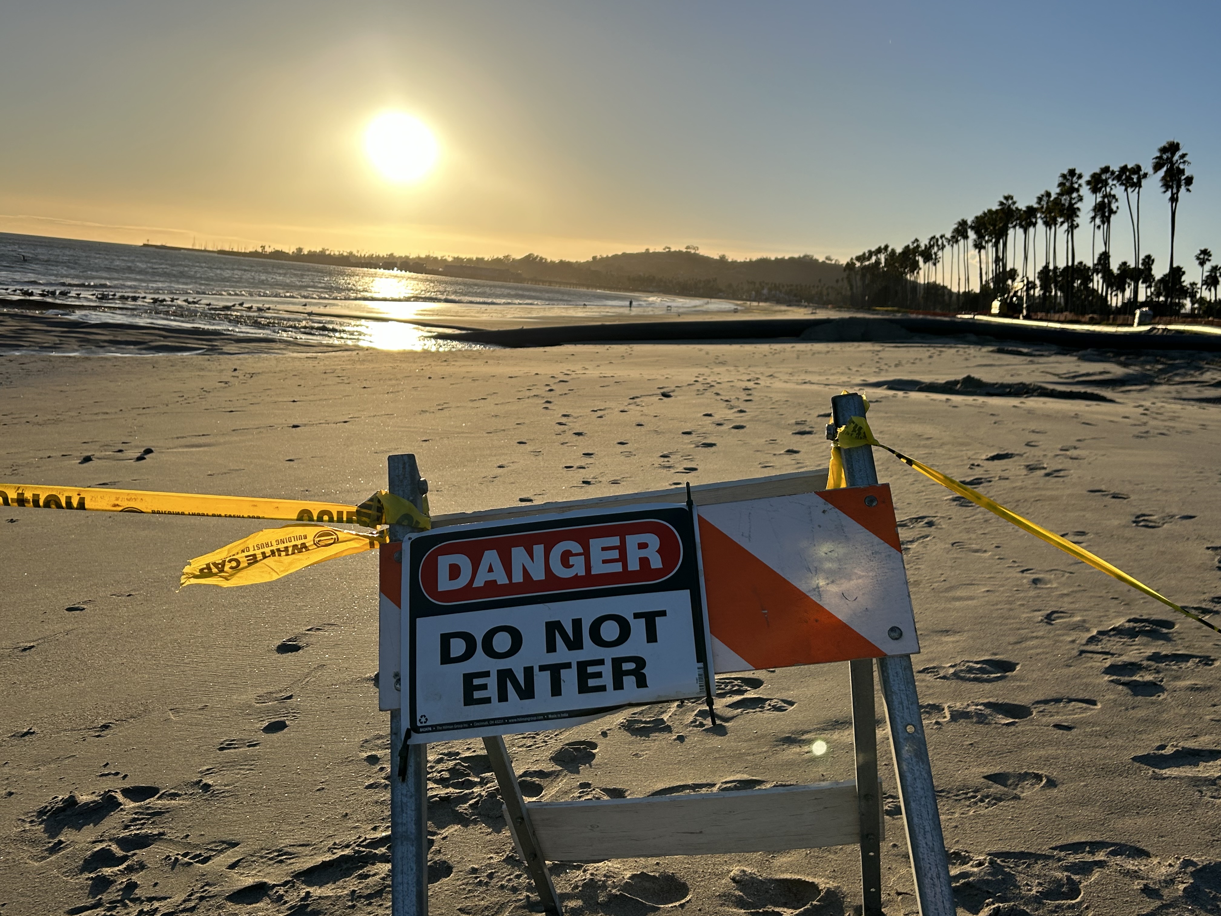 Closed Discharge Area on East Beach