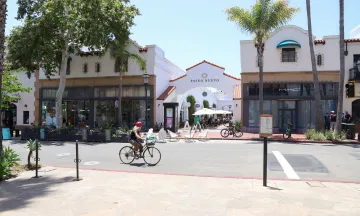 Paseo Nuevo Downtown State Street