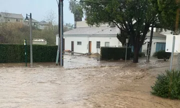 Image of Flooding on De La Vina after January 9 2023 storm