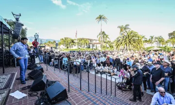 Chubby Checker performing at the Lobero. City Grantee Lobero Theatre Foundation. Photo Credit Sherry Rayn Barnett