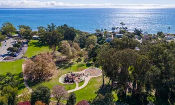 La Mesa Park aerial view with ocean in background