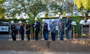 Image of chief of Police, the Mayor and City Councilmembers, prowest constructors vice presidents and public works director