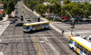 Intersection at Cliff Drive and Meigs Road.