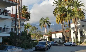 Photo of apartments in the West Beach neighborhood