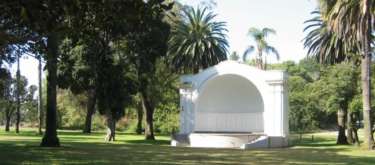 Plaza Del Mar Band Shell