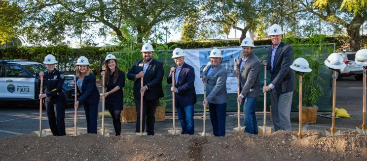 Image of chief of Police, the Mayor and City Councilmembers, prowest constructors vice presidents and public works director