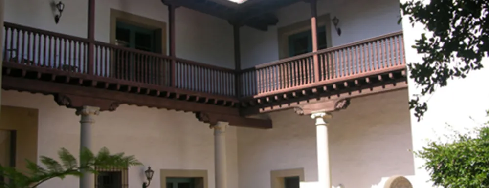 picture of second floor balcony in courtyard