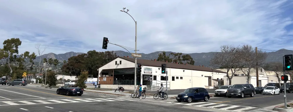 photo of 335 South Milpas at intersection